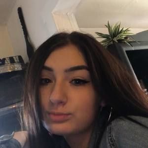 Meet your Posher, Lacey